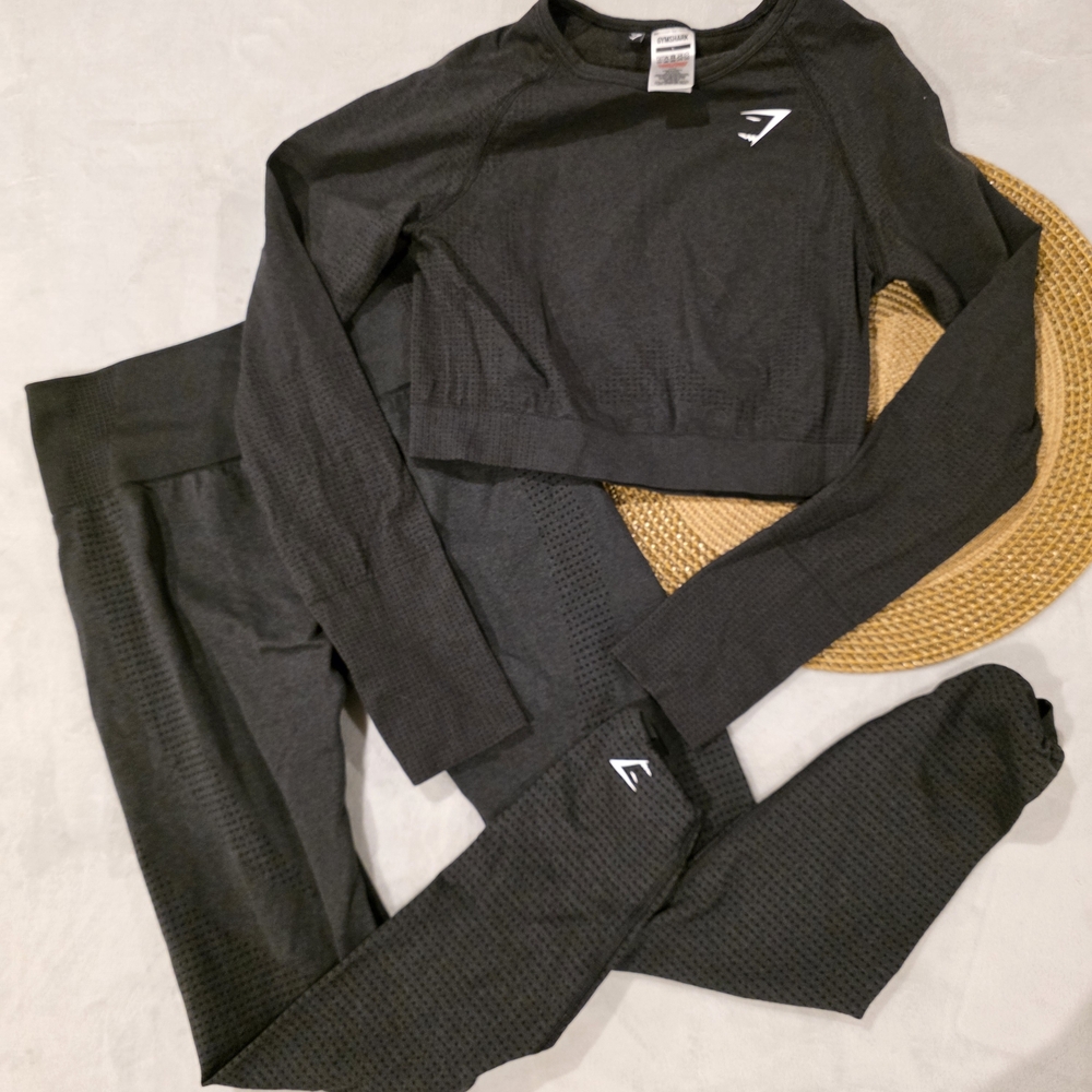 Gymshark Black Long Sleeve Crop Top and Leggings Set